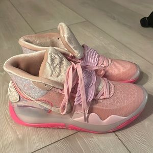 KD 12 AUNT PEARL BRAND NEW SIZE 8.5 WOMENS 7 MENS